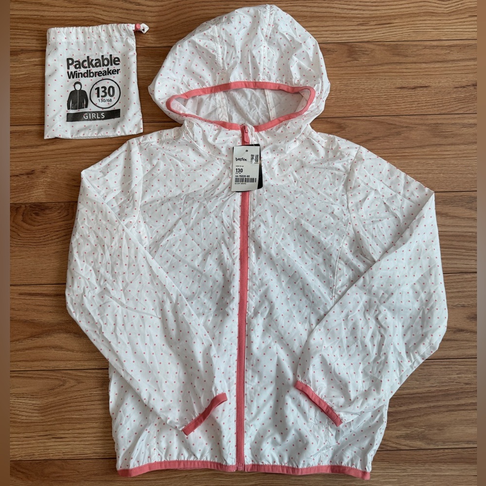 Brand new with tag Size 130 8-9 years old Girls Packable Windbreaker